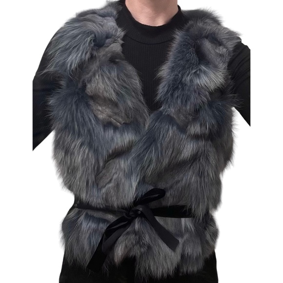 Lilyen 100% Fox Fur Tie-Front Vest - Picture 8 of 8
